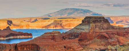 Lake Powell & Horseshoe Bend 30–Minute Air Flight